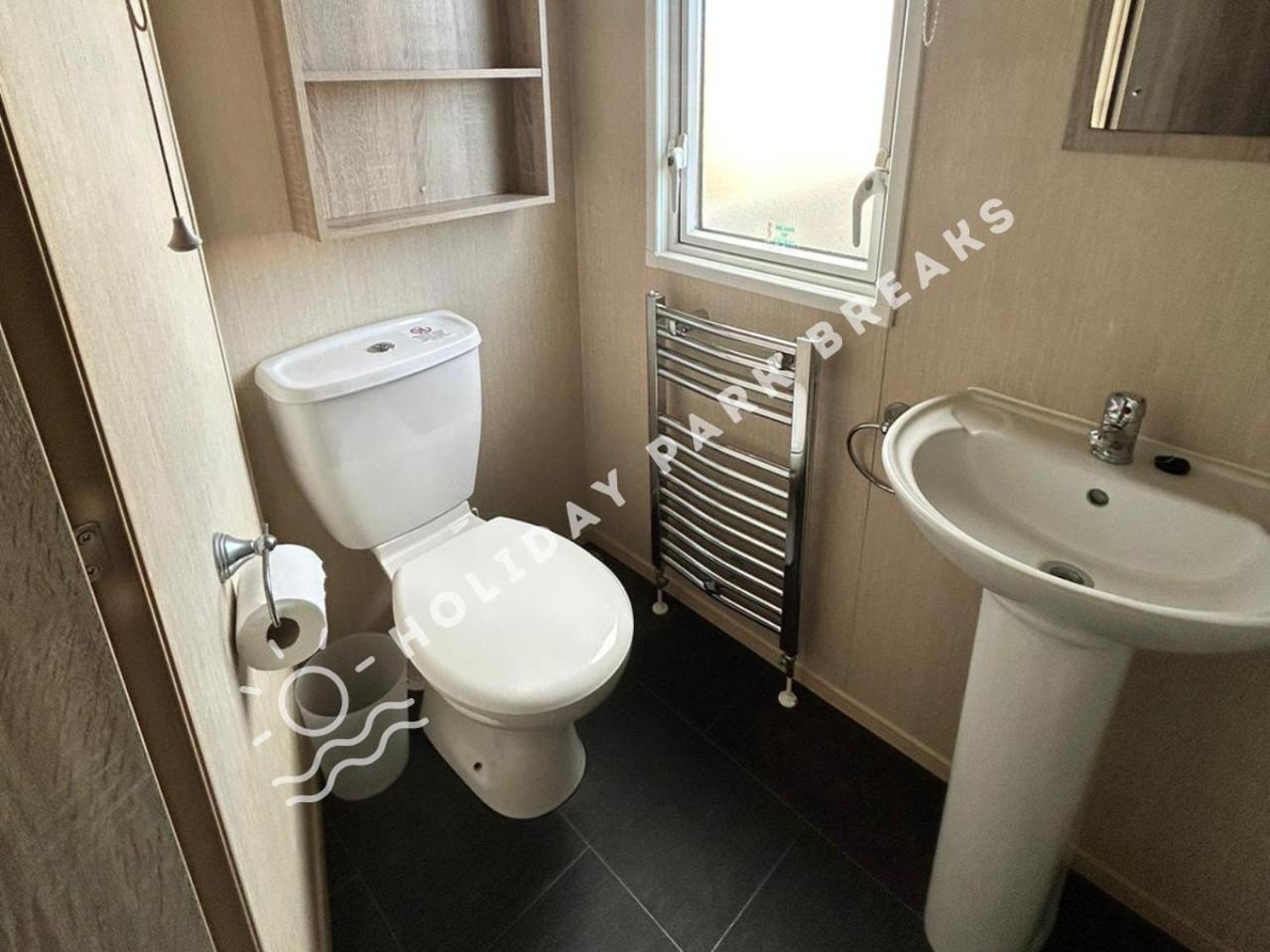 Haywood - 3 Bed Pet Friendly Holiday Home At Seal Bay Selsey Eksteriør billede